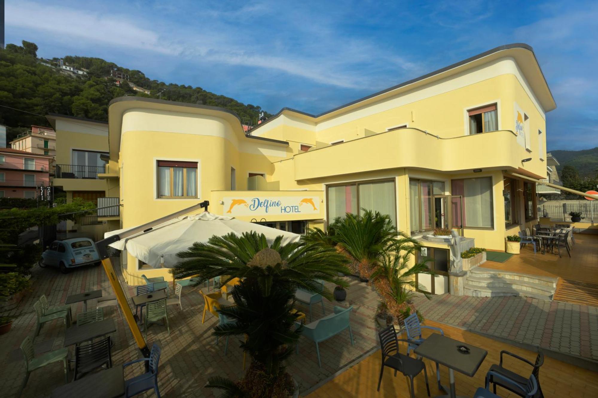 Hotel Delfino Laigueglia Exterior foto