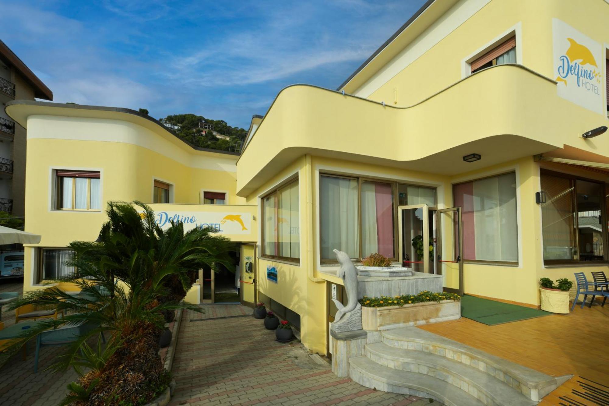 Hotel Delfino Laigueglia Exterior foto
