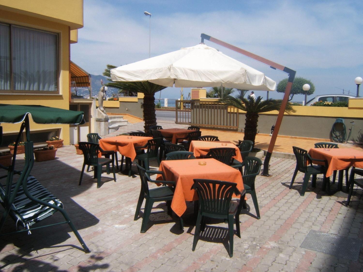 Hotel Delfino Laigueglia Exterior foto