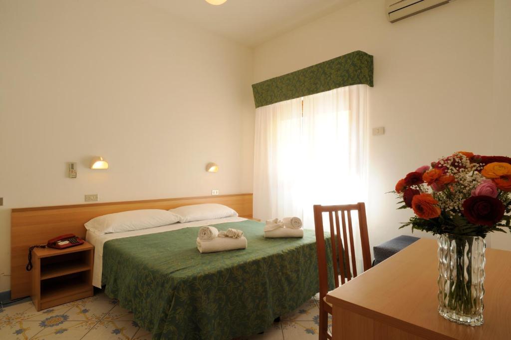 Hotel Delfino Laigueglia Zimmer foto